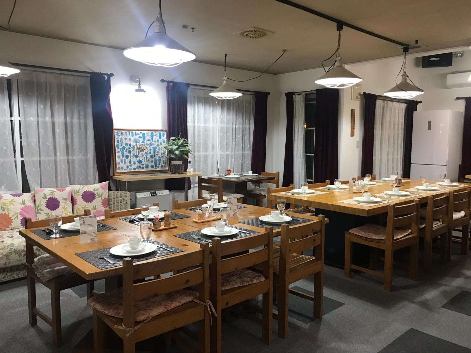 Hakuba Snow Fox Bed & Breakfast Exterior photo