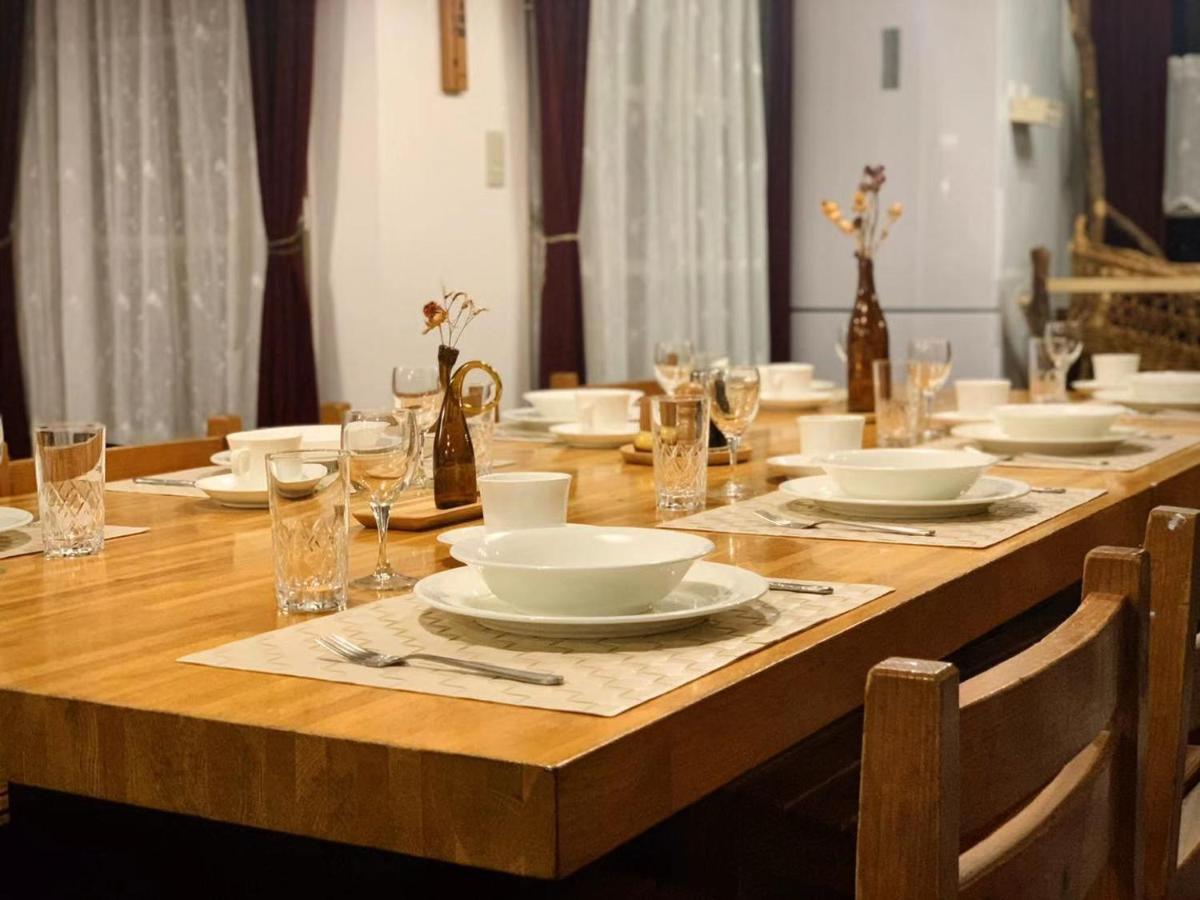 Hakuba Snow Fox Bed & Breakfast Exterior photo